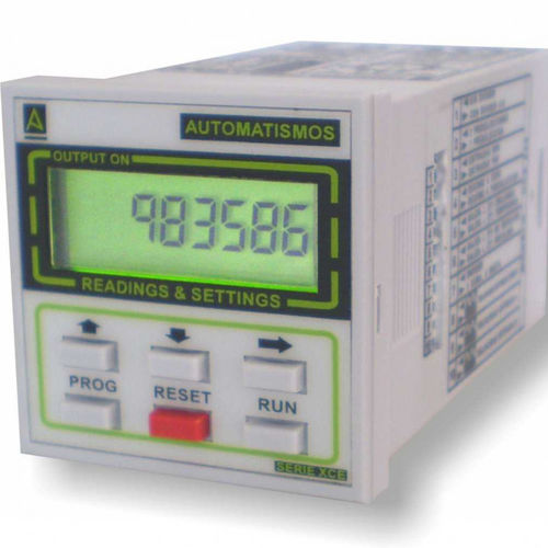 Contador digital - XCE502 - Automatismos Control y Programación, S.L. - electrónico / con preselección / de control preconfigurado