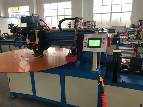 Máquina curvadora hidráulica - Ningbo Xinchang Machinery Co., Ltd. - de tubos / de perfiles / de corte