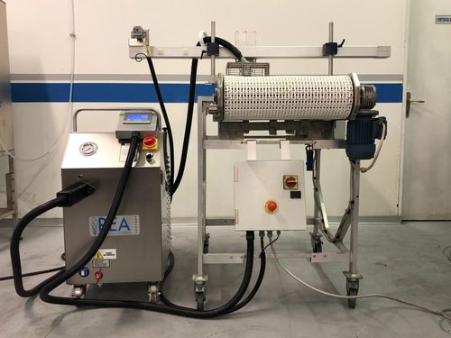 Limpiadora de vapor eléctrica - Tornado - REA STEAM CLEANING SRL - de acero inoxidable / para la industria agroalimentaria / para transportadores de cinta
