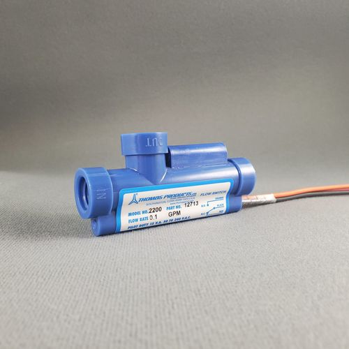 Controlador de caudal para líquido - 2200  - Thomas Products LTD - reed / de polisulfona / roscado