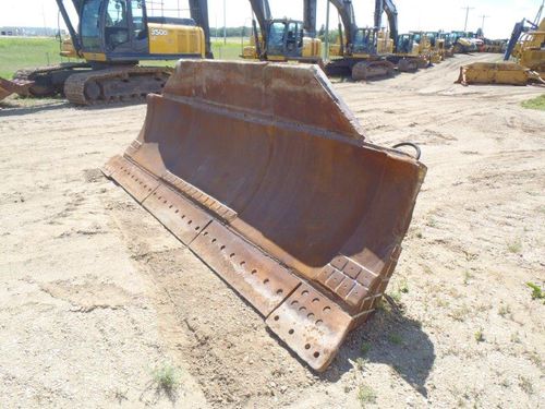 Hoja de bulldozer - CAT D5 - NUR GRUP MÜHENDİSLİK MAKİNA AŞ