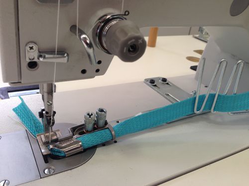 Unidad de costura punto de zigzag - SM-110-CA - SolarEdge Automation Machines S.p.A. - fija / semiautomática