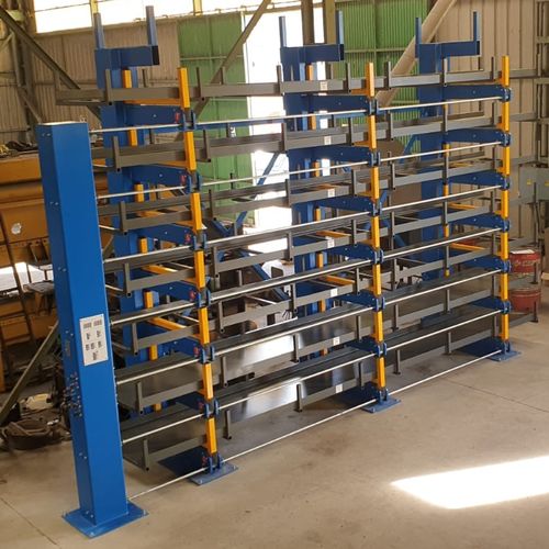 Sistema de estanterías cantilever - CM - Upmoviom Storage Systems - con tablas / para piezas pequeñas