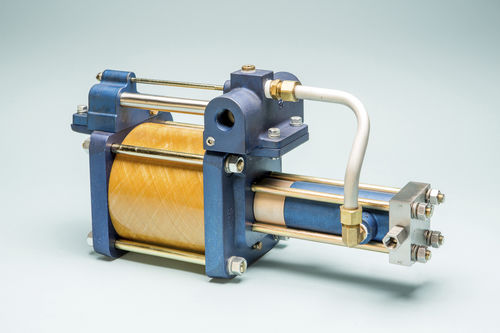 Sobrepresor de gas - GB - GLOBE Airmotors, Test Equipment & Motion Control - de pistón / sin aceite / enfriado por aire