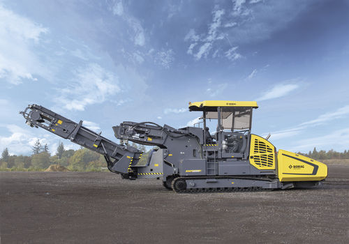 Alimentador de banda - BMF 2500 S  - BOMAG - de rodillos / de cinta transportadora / máquina