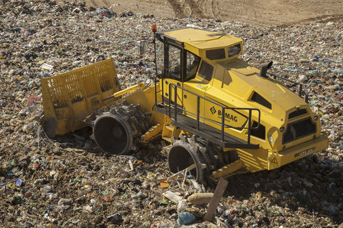 Retroexcavadora articulada - BC 473 RB-3  - BOMAG - diésel