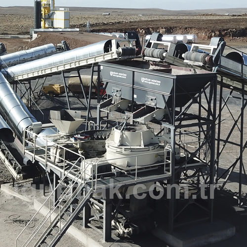 Tolva de distribución - UMB - Uğurmak Crushing and Screening Plants - para hormigón / para equipos mineros / para arena