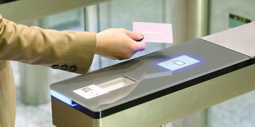 Unidad de control de acceso de puerta - Kumahira
