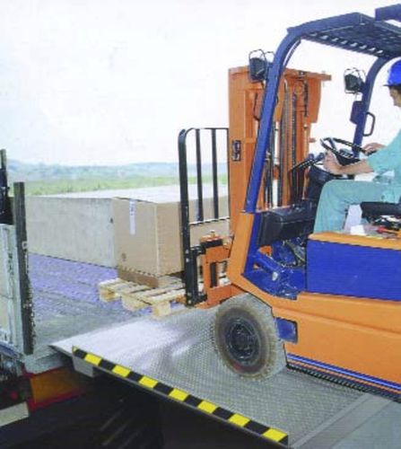 Nivelador de muelle automático - VINCA EQUIPOS INDUSTRIALES - con labio