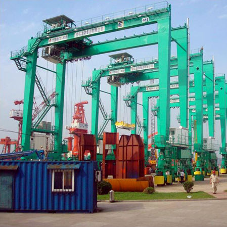 Pórtico con neumáticos - DALIAN HUARUI HEAVY INDUSTRY GROUP CO.,LTD. - para aplicaciones marinas / para contenedores