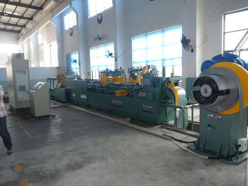 Línea de corte transversal de enderezar - HL-HJ series - Hengli CNC TechnologyCo., Ltd - para metal / de bobinas / de placas