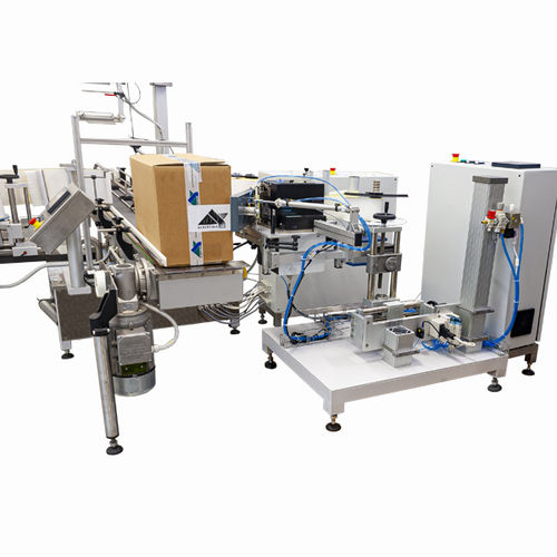 Impresora-aplicadora de etiquetas para aplicación en el lateral del producto - Albertina Machinery spol. s.r.o. - de cartón