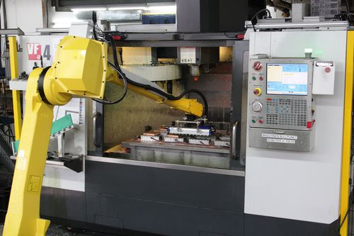 Paletizador-despaletizador robotizado - Fanuc M710iC/20L - staedler automation AG - para palés / para la industria alimentaria