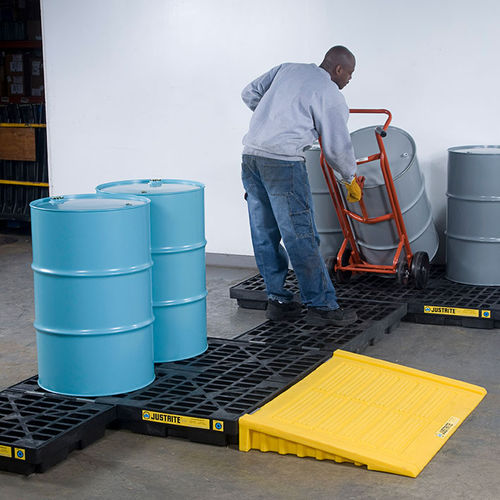 Caja-palé de polietileno - EcoPolyBlend - Justrite Safety Group - de manipulación / para barril / modular