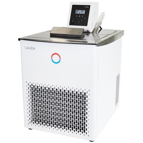 Baño termostático de temperatura constante - Alpha RA 12 - LAUDA DR. R. WOBSER GMBH & CO. KG - refrigerado / de acero inoxidable / calefactado