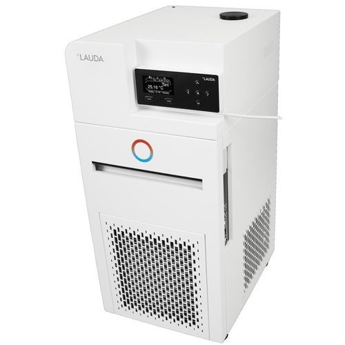 Baño termostático refrigerado - PRO RP 240 E - LAUDA DR. R. WOBSER GMBH & CO. KG - de circulación / compacto / con indicador digital