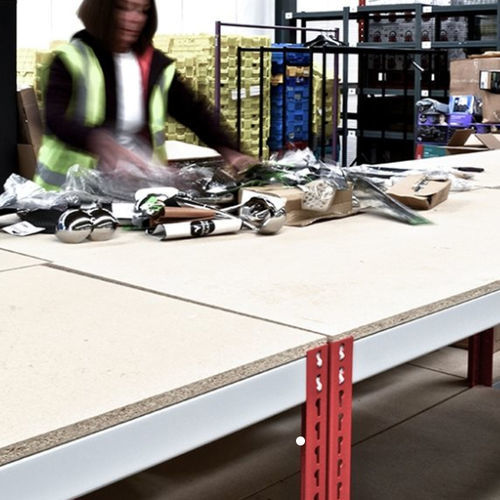 Banco de trabajo de metal - Linpac Storage Systems