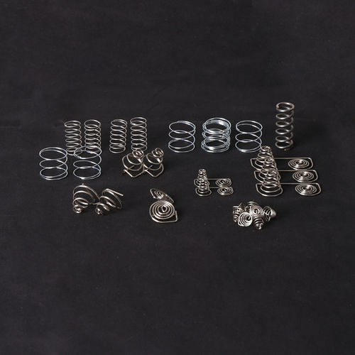 Estampado para contacto de batería - HLC METAL PARTS LTD - libre / acero al carbono / níquel