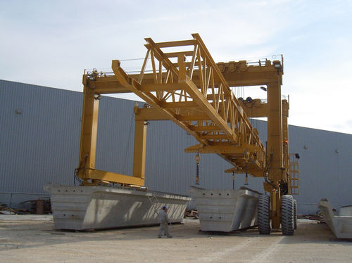 Pórtico con neumáticos - Mobilift 280 - Eden Tech Srl - para obra de elementos prefabricados / para grandes cargas / hidráulico