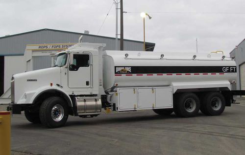 Camión de transporte de combustible - Ground Force Worldwide - de 3 ejes / para obra