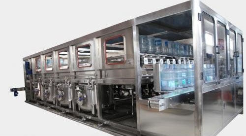 Llenadora automática - QGF series - Zhangjiagang TIE Machinery Co., Ltd. - de botellas / agua / rotativa