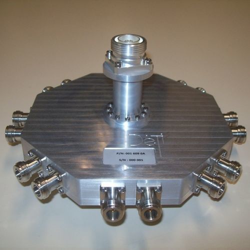 Combinador de alta potencia - CO-16-2100-2900-15-NF-716F - DETI Microwave