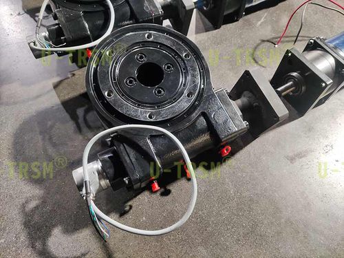 Sistema de arrastre giratorio de tornillo sin fin - SE5 - Unique Transmission Equipment(Luoyang)Co., LTD - compacto