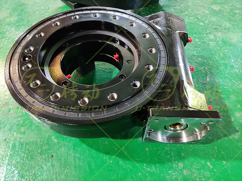 Sistema de arrastre giratorio de tornillo sin fin - WEA9 - Unique Transmission Equipment(Luoyang)Co., LTD - compacto / para carga pesada