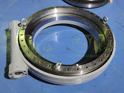 Sistema de arrastre giratorio con corona giratoria - SE-II-O-32 - Unique Transmission Equipment(Luoyang)Co., LTD - simple / de tornillo sin fin