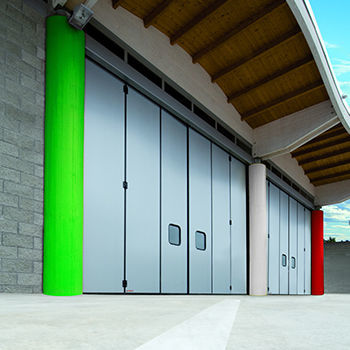 Puerta plegable - Moreschi Chiusure Industriali S.r.l. - de acero inoxidable / para interior / aislada