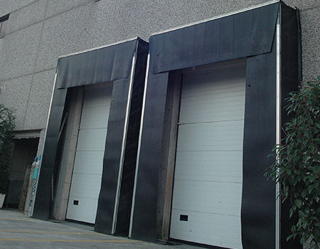 Abrigo de carga - Moreschi Chiusure Industriali S.r.l.