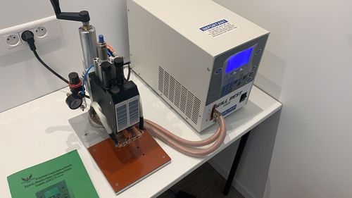 Sistema de soldadura de descarga de condensador - Will-Best Welding Equipment Co., Ltd. - por puntos / automático / benchtop