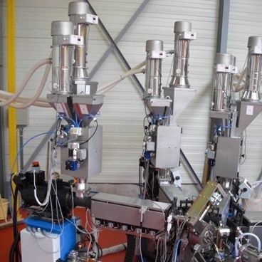 Línea de extrusión para revestimiento de cables - KOMAX - multicapas / de recubrimiento / para termoplásticos
