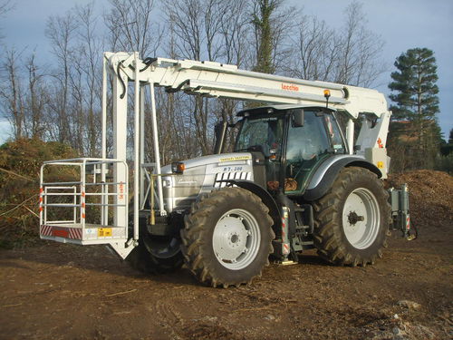Cesta elevadora montada en tractor - Safi Group srl - para la agricultura / desmontable