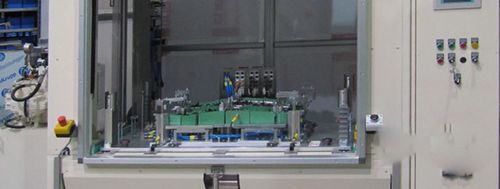 Máquina remachadora hidráulica - KLN Ultraschall AG - servoaccionada