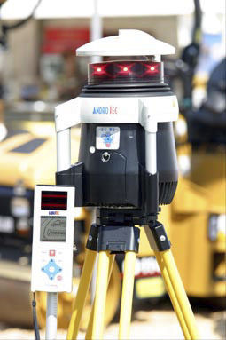 Estación total con prisma - AndroTec GmbH - robotizada / vertical / de rotación