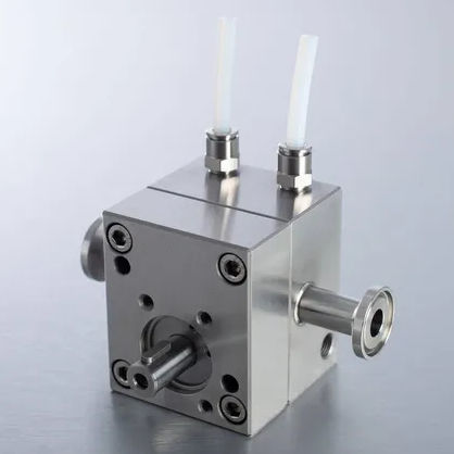 Bomba de engranaje - ECO.pump - Beinlich Pumpen - para productos químicos / con motor asíncrono / autocebante