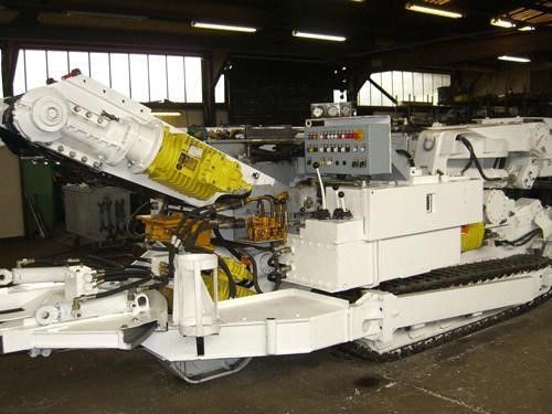 Máquina rozadora de ataque puntual - Type AM 50 - CFT GmbH