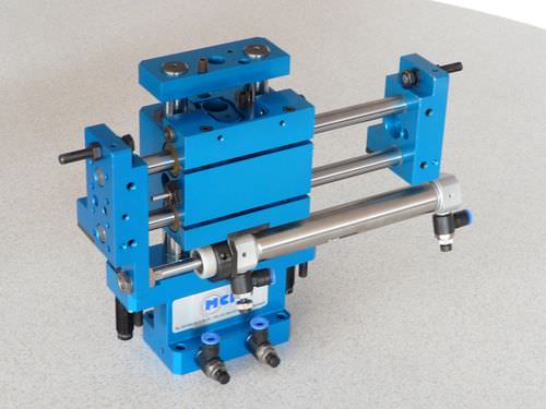 Manipulador para transporte - MCPI SAS - movimiento combinado / lineal