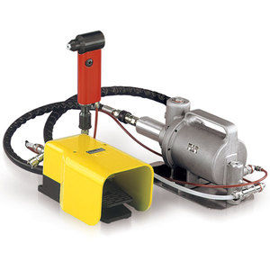 Remachadora hidroneumática - RAC 2500 - FAR - oleoneumática / para remache ciego / de pie
