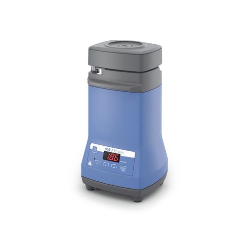 Molino de cuchillas - A 10 basic - IKA - horizontal / batch / para la industria farmacéutica