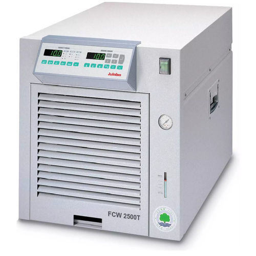 Enfriador de circulación de líquidos - FCW2500T - JULABO GmbH - de laboratorio / compacto / con calefacción