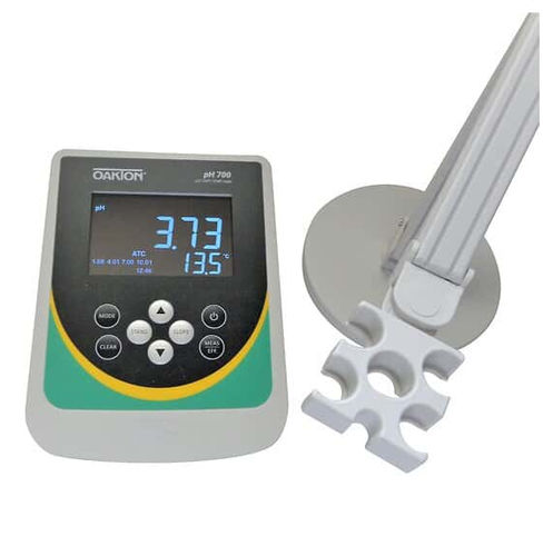 PHmetro de sobremesa - pH 700 - OAKTON - de laboratorio / digital / con compensación automática de temperatura