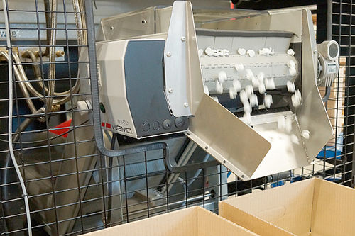 Transportador de banda - WCS series - Wemo Automation - con cadena / inclinado