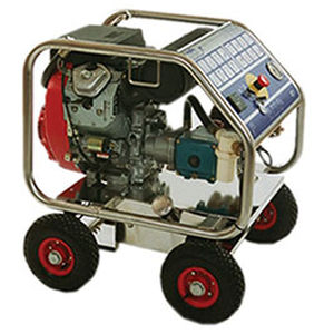 Limpiador de alta presión de agua fría - MP203 - Aquila Triventek A/S - con motor de gasolina / móvil / de acero inoxidable