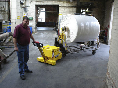 Empujador/tirador de carga eléctrico - max. 8 000 kg | MT800 - MasterMover International