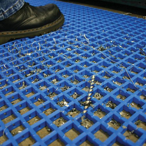 Alfombra estriada - COBAmat® - COBA Europe Ltd - de vinilo / roja / negra