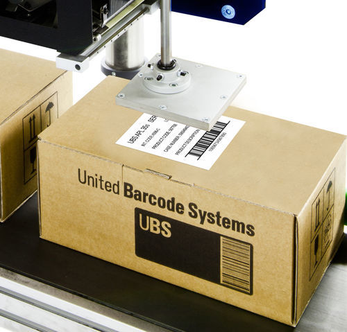 Máquina de impresión-colocación de etiquetas de transferencia térmica - APL 35S - UBS United Barcode Systems - digital / para material plástico / para etiquetas