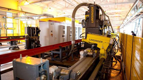 Fresadora CNC 3 ejes - SKF - LINSINGER - vertical