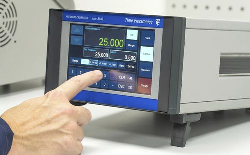 Controlador de presión para calibración de presión - 8030 - Time Electronics